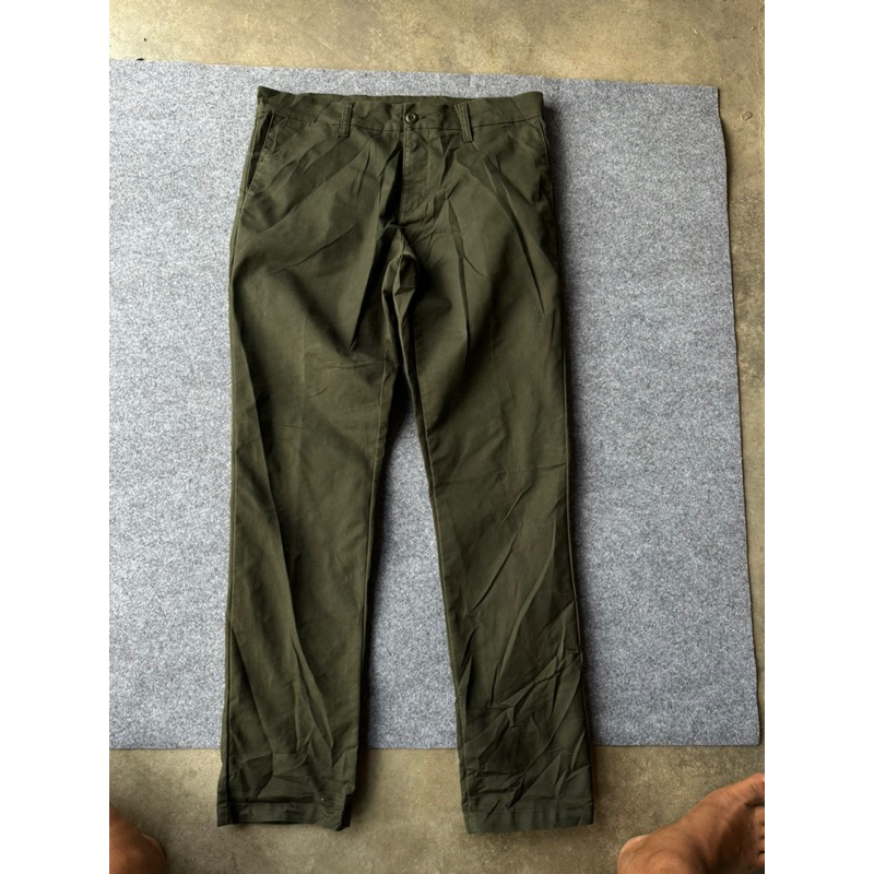 CELANA CHINOS CARHARTT SECOND