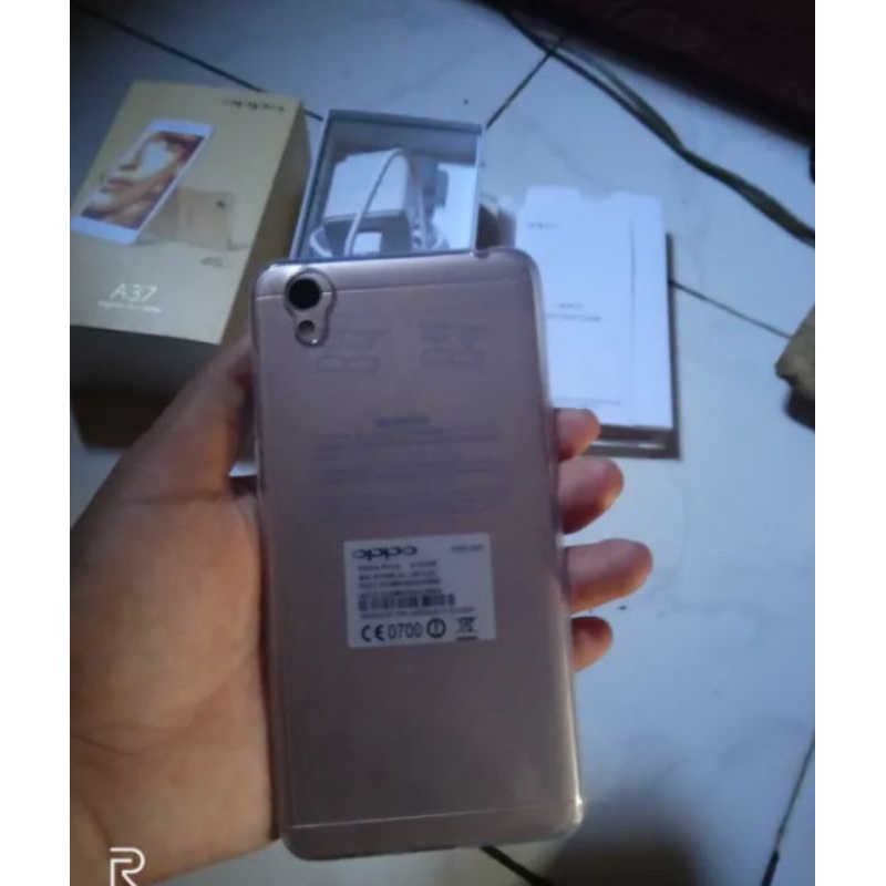 OPPO A37 RAM 3/32 GB
