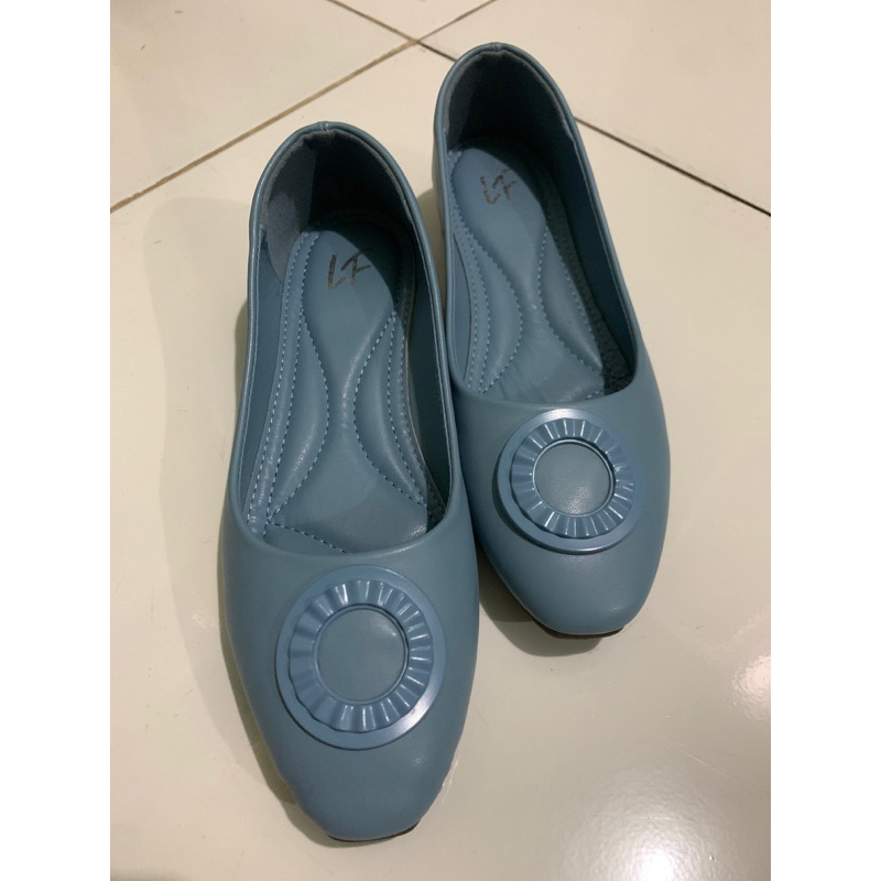 Preloved LF flatshoes wanita biru