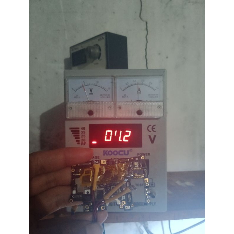 mesin + tutup mesin Vivo z1 4/64 pro matot gantung 0.5 sebelum tekan power || baca deskripsi