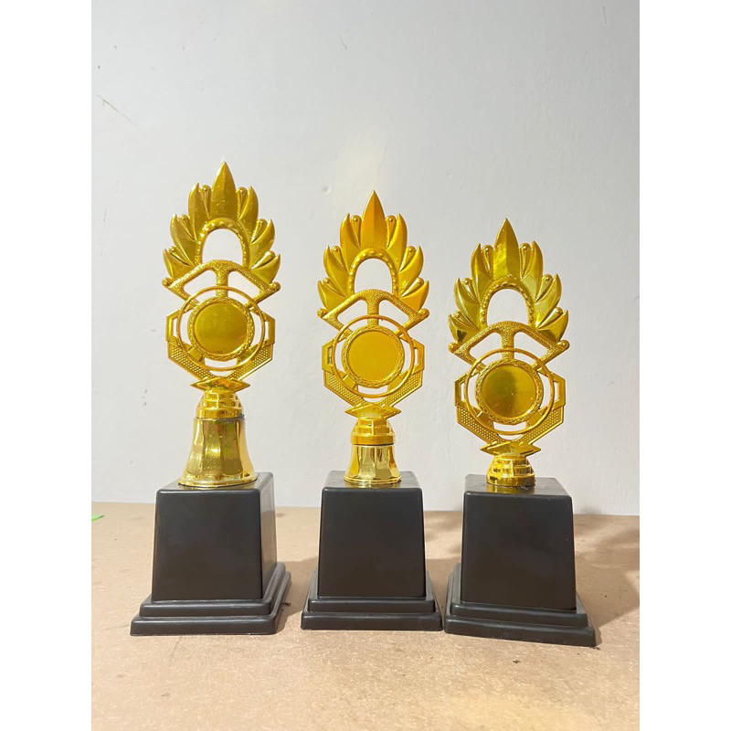 Piala Emas Piala Kejuaraan Piala Murah Piala Indonesia Piala event Piala Set Piala 1 set
