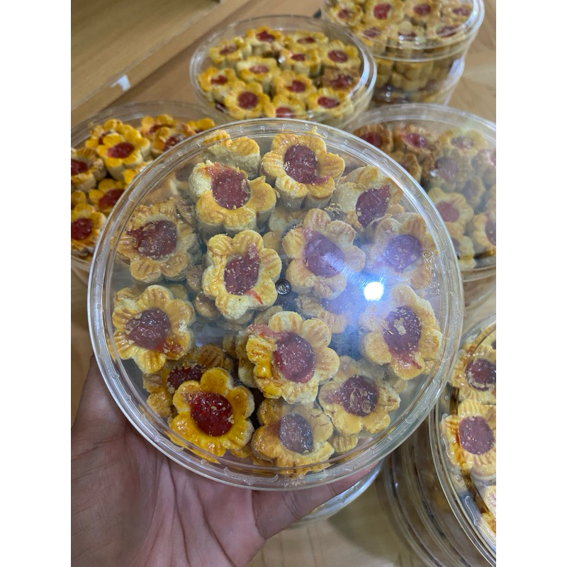 

kue kering mawar