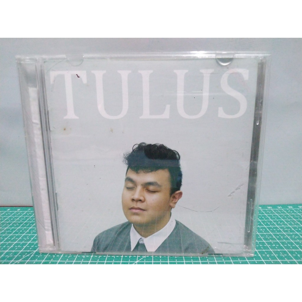 AUDIO CD / Tulus - Tulus / COMPACT DISC
