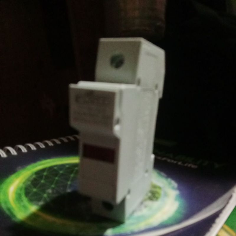 Fort fuse holder