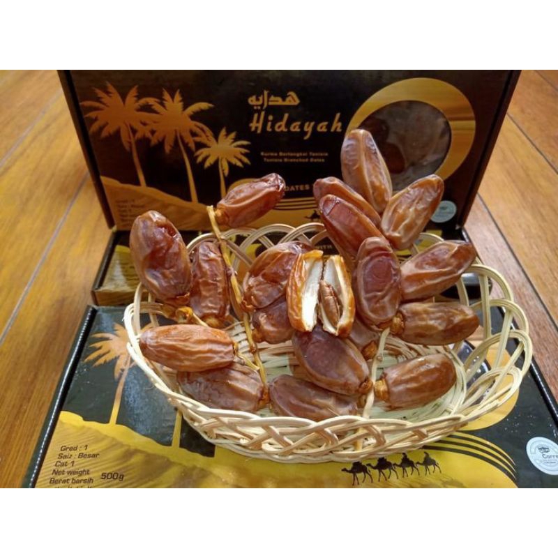 

KURMA TUNISIA TANGKAI 500 GRAM - KUALITAS PREMIUM!!!