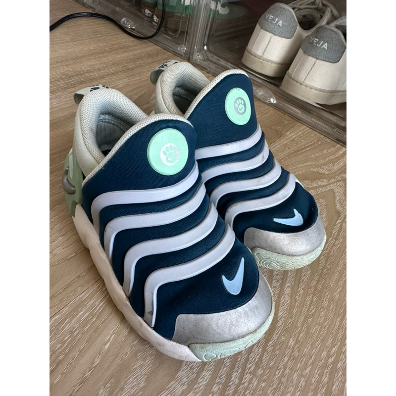 PRELOVED SEPATU ANAK NIKE DYNAMO GO (Valerian blue metalic silver) MODEL TERBARU