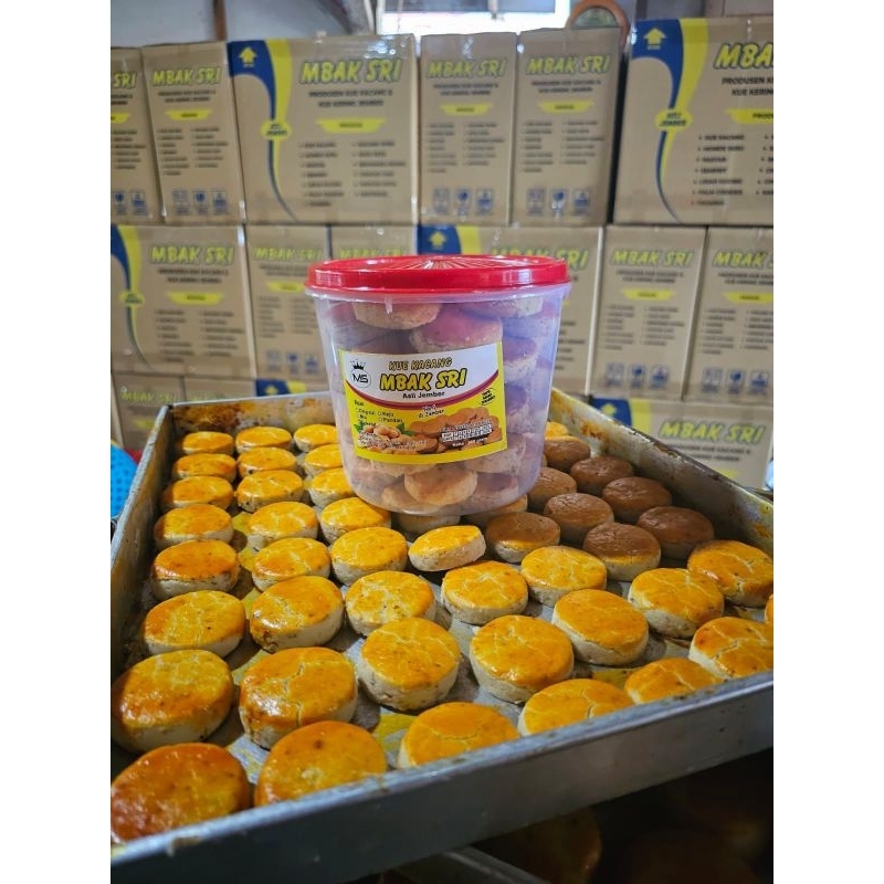 

Kue kacang MBAK SRI 1 toples berat 900 gram