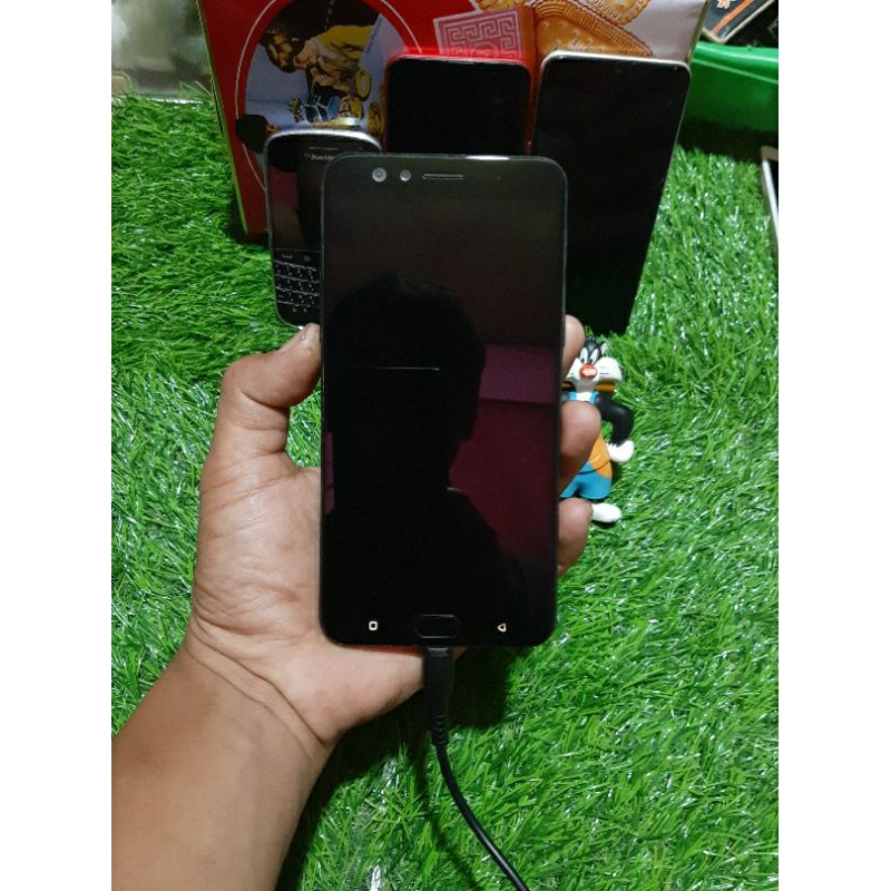 Hp Oppo F3 Plus Minus Ram 4 Gambling  (Bekas)