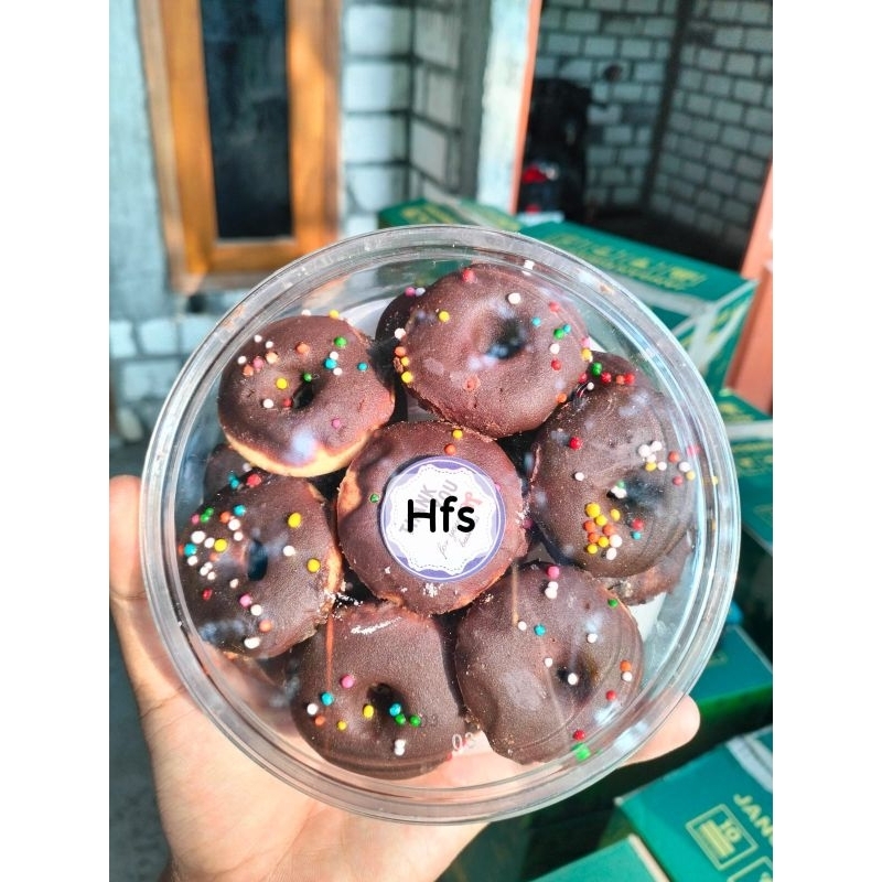 

KUE KERING DONAT COKLAT 250GRAM