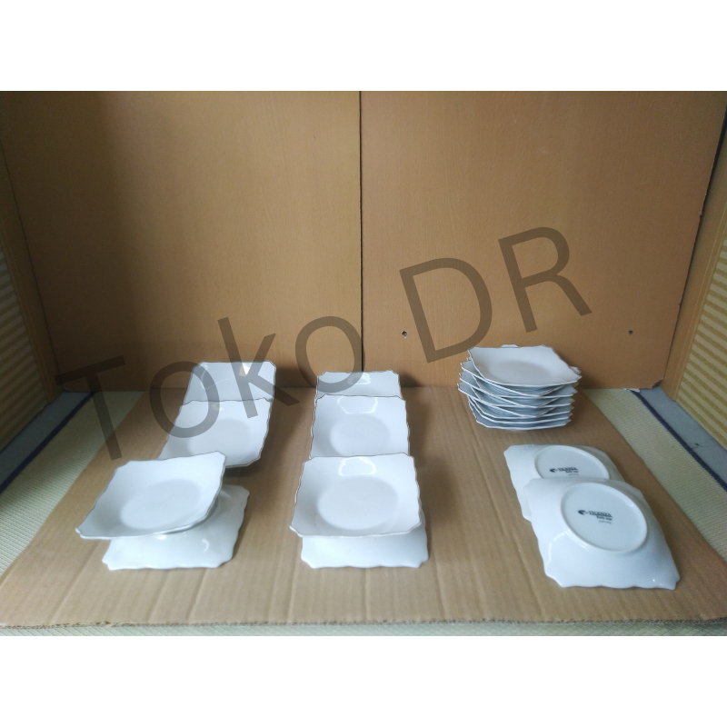 Piring kue segi B423 putih / Vicenza / ceramic