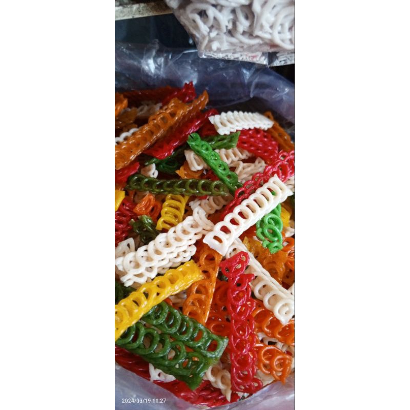 

Kerupuk Rantai Warna Warni 500grm