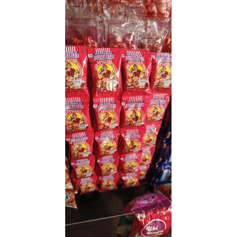 

Putra Bali jajanan pasar / jajanan jadul / jajanan nostalgia