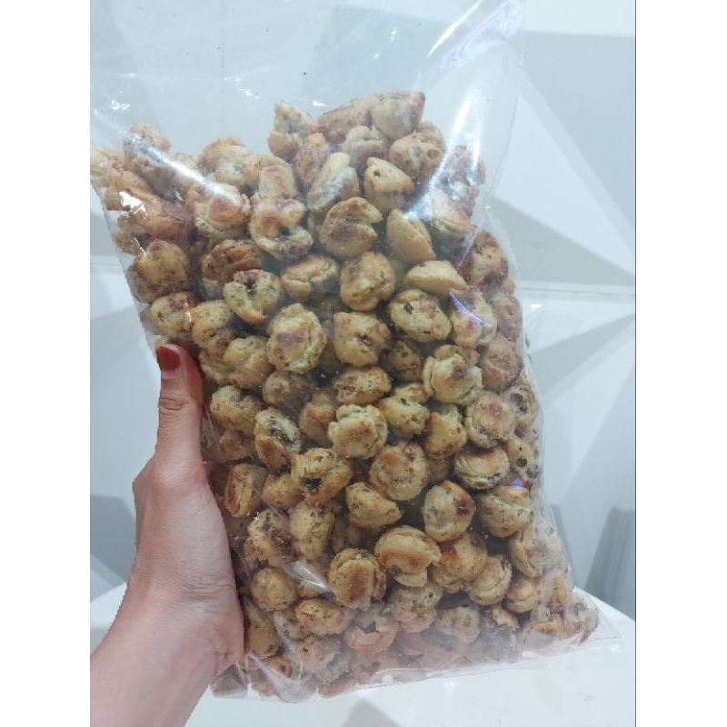 

Soes kering isi cokelat