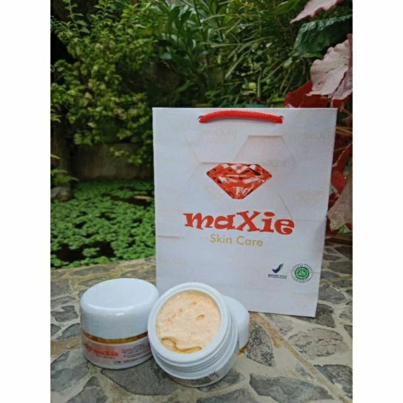 CREAM SIANG MAXIE GLOW ECER(KEMASAN LAMA)