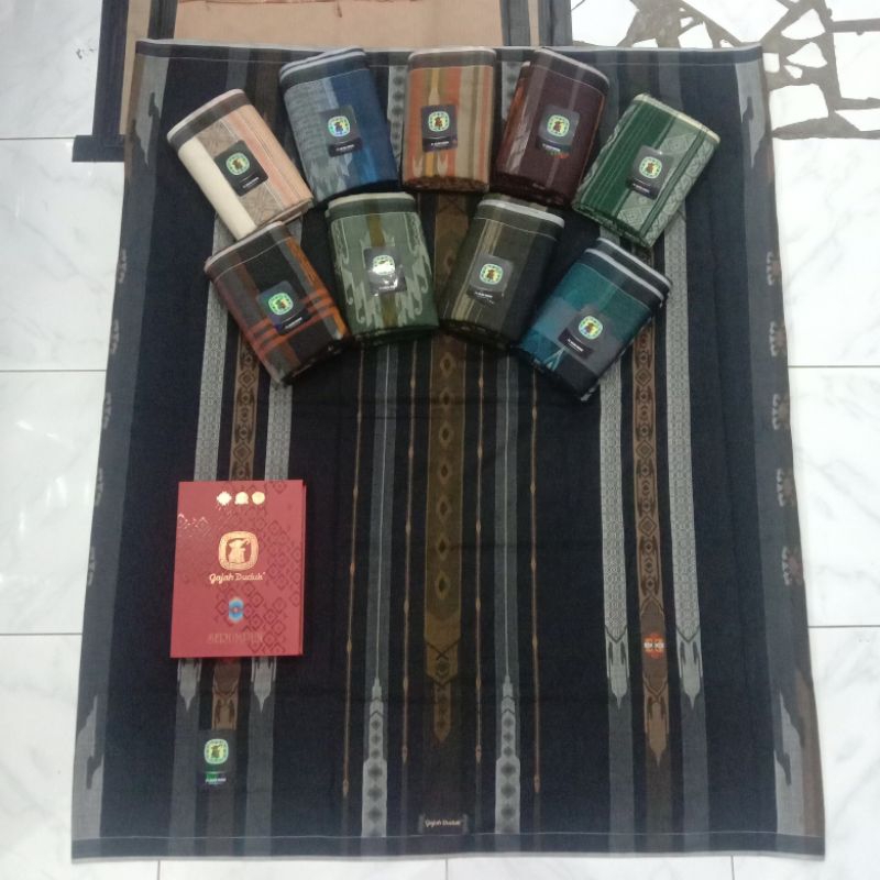 SARUNG GAJAH DUDUK SERUMPUN