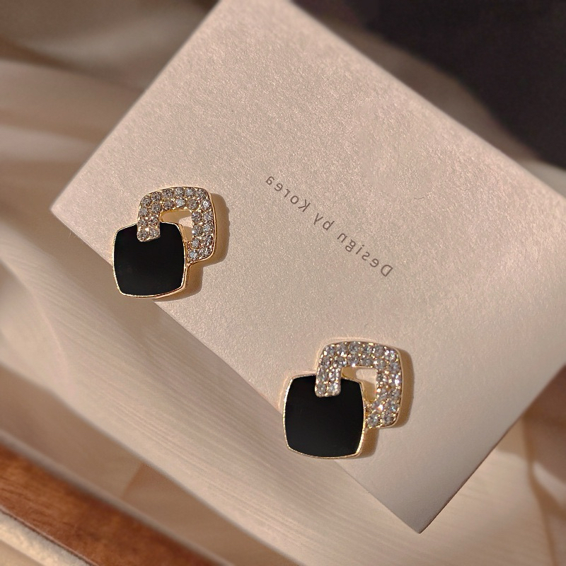 Adya Anting Wanita Black Square Trending Korea Elegant Fashion Style