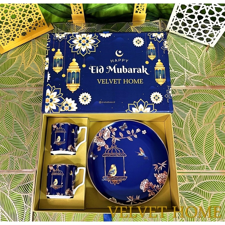 Hampers set piring mug gelas motif burng biru lebah lebaran idul fitri wedding imlek natal parcel Pl