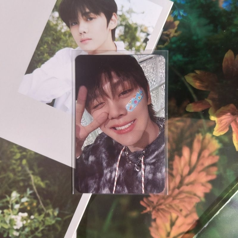 [BOOKED] PC GYUVIN ZEROBASEONE OFFICIAL PHOTOCARD LUCKY DRAW PHOTOBOOK JUMP UP PLASTER