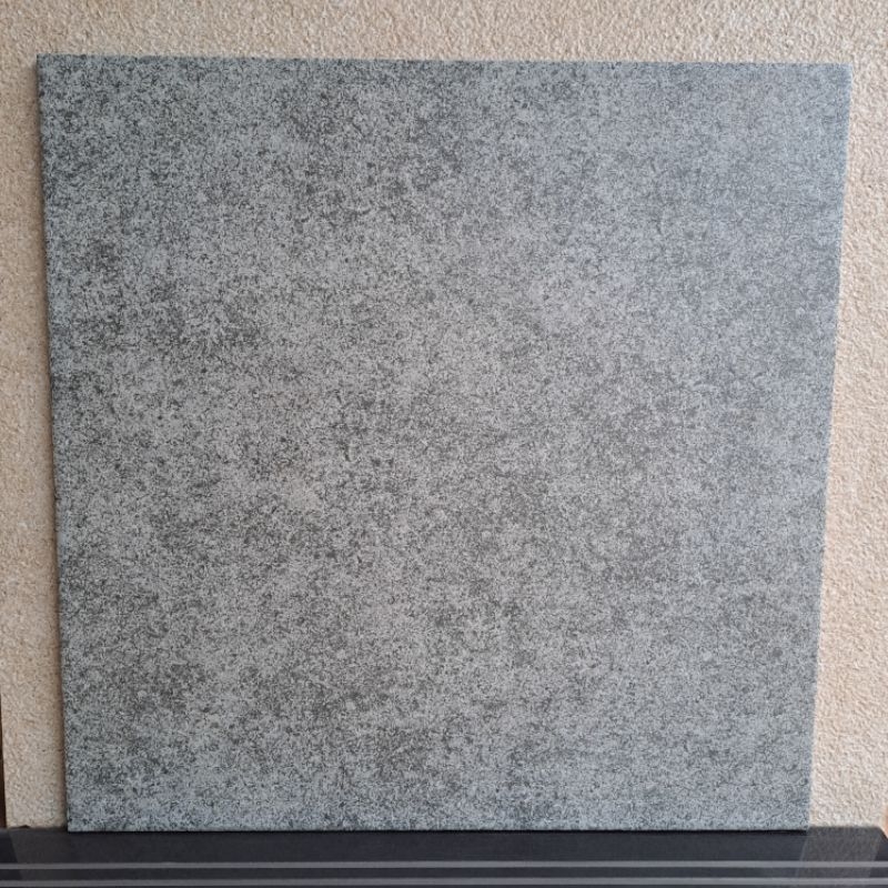 Keramik Lantai Rustik Kasar Signature 50x50 EVEREST SAND