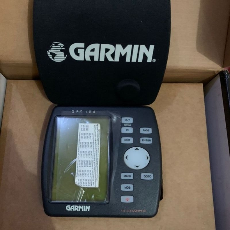 Ready gps garmin fishfinder 128 like neww