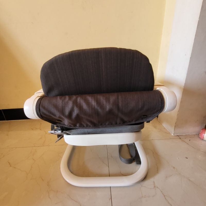 babyelle gobbler foldable booster seat (preloved)