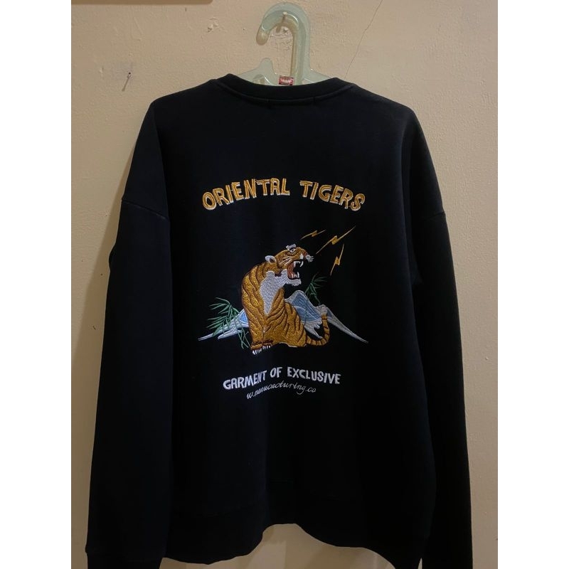 crewneck pria monoflow