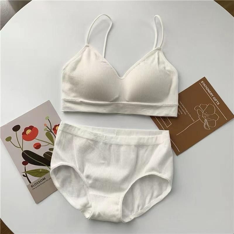 Bra Set Wanita One Set Tanktop BH Celana Dalam Push Up Wanita Tanpa Kawat Elastis Pakaian Dalam t Mu