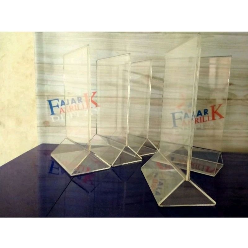 

Tempat brosur F4