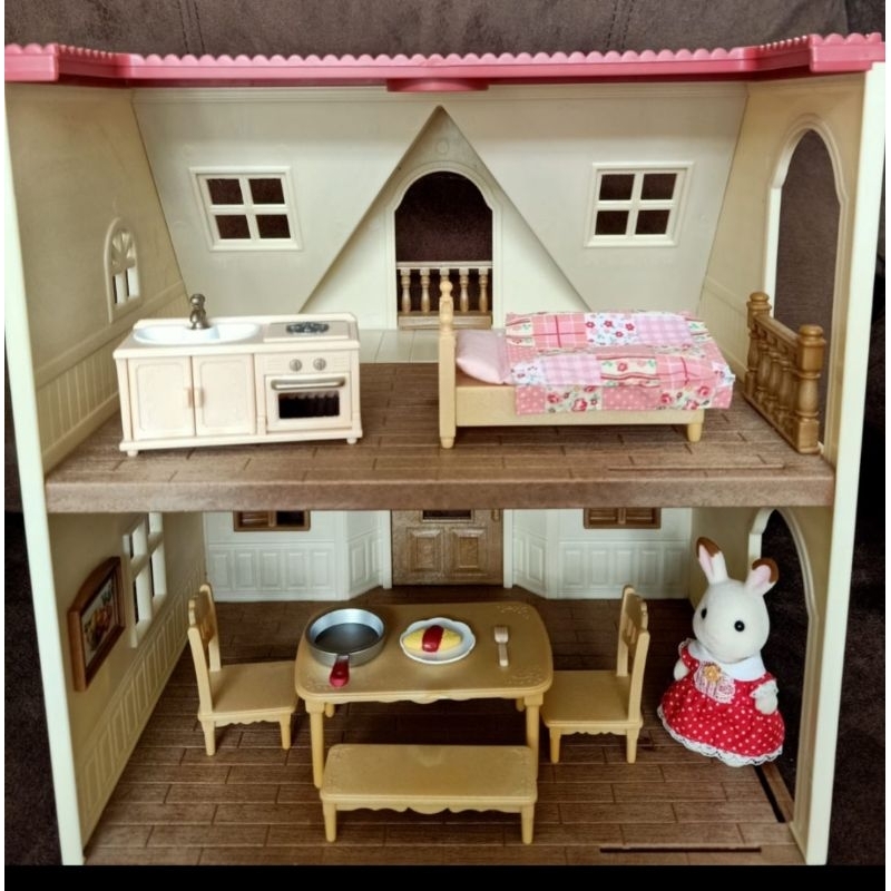 syvanian families red roof