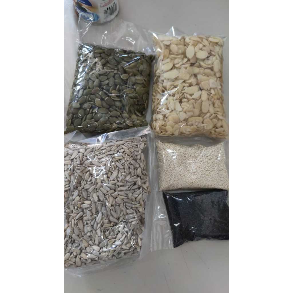 

BAHAN FLORENTINE COOKIES/PUMPKIN HIJAU/ALMOND/KWACI/KWACI KUPAS/WIJEN PUTIH/WIJEN PAKET FLORENTA TEPUNG