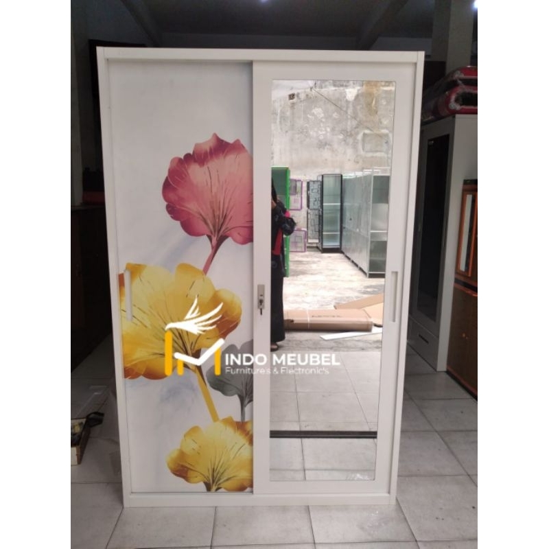 Lemari pakaian plat besi +brankas ukuran 120cm