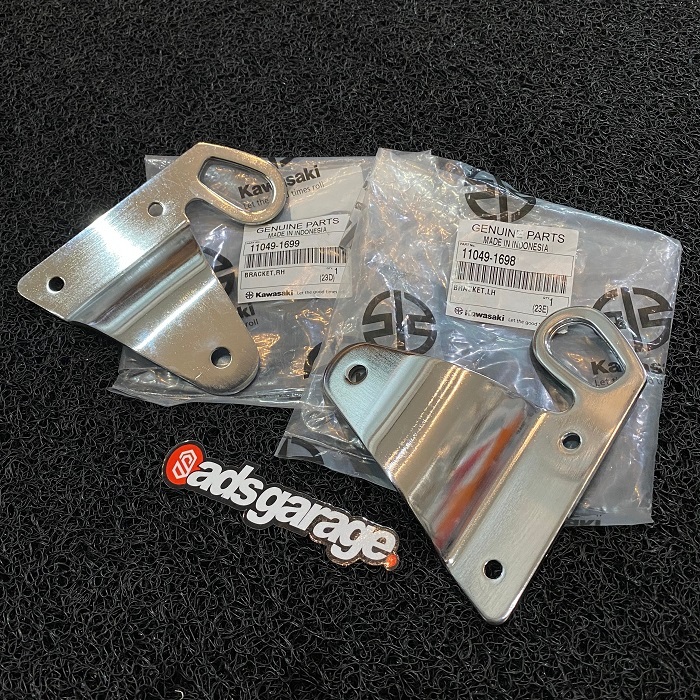 Breket / Kupingan Lampu Sein Ninja Kis / SS Original