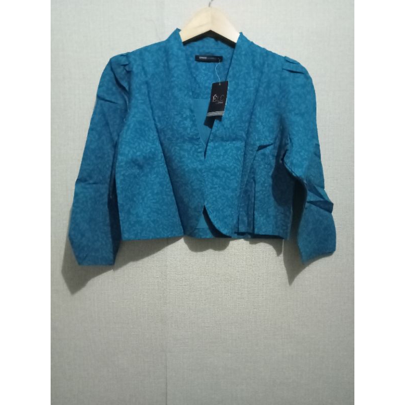 Eprise - Blazer crop embos biru Size S, M