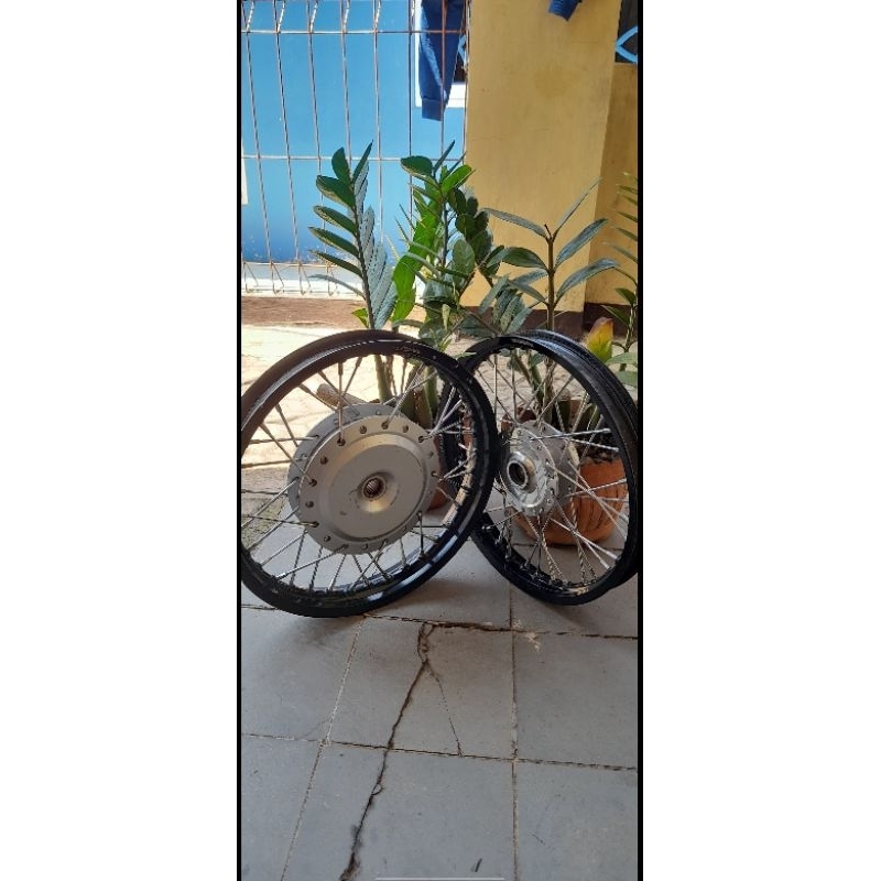 Velg Jari-Jari Beat R14