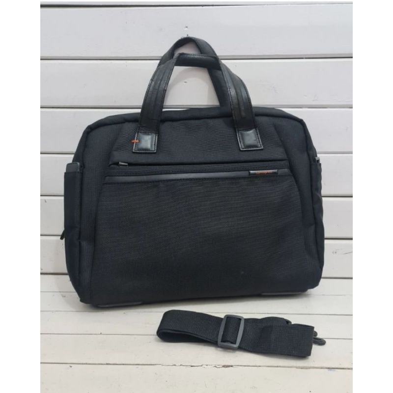 tas laptop samsonite