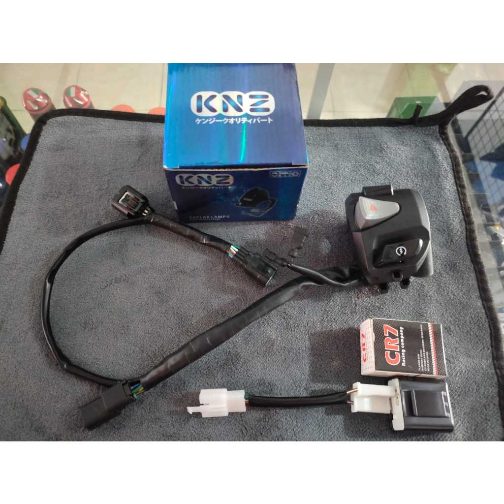 HOLDER SAKLAR KANAN PCX LOKAL KNZ PNP KE NEW VARIO 125 150 ISS & NON ISS
