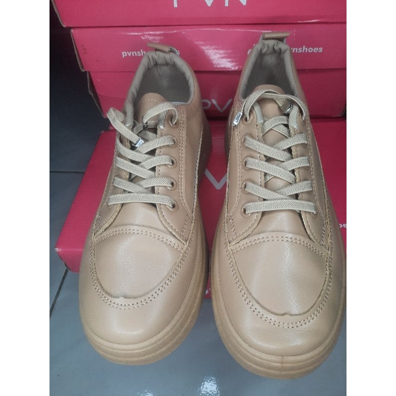 sepatu pvn