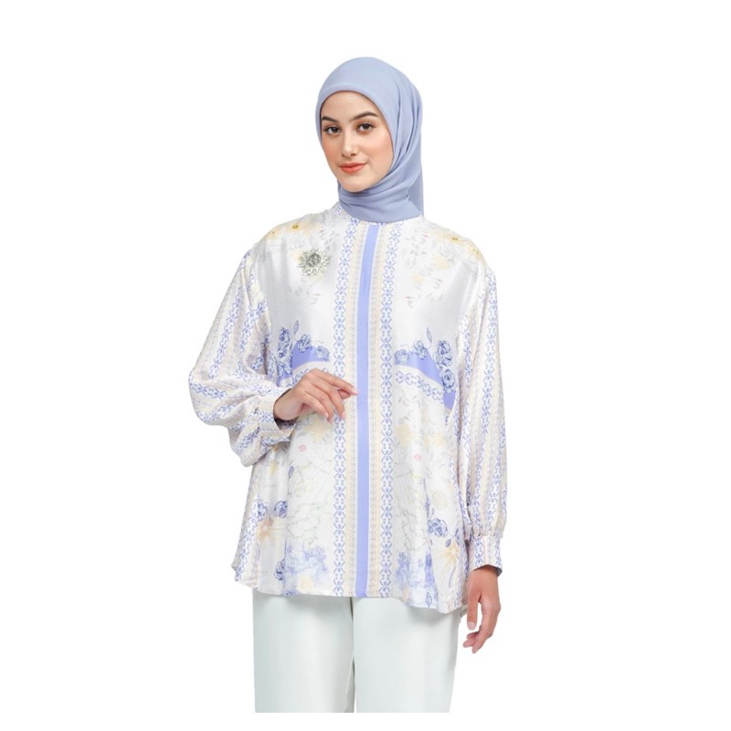 Nada Puspita - Erde Basic Blouse - Light Blue