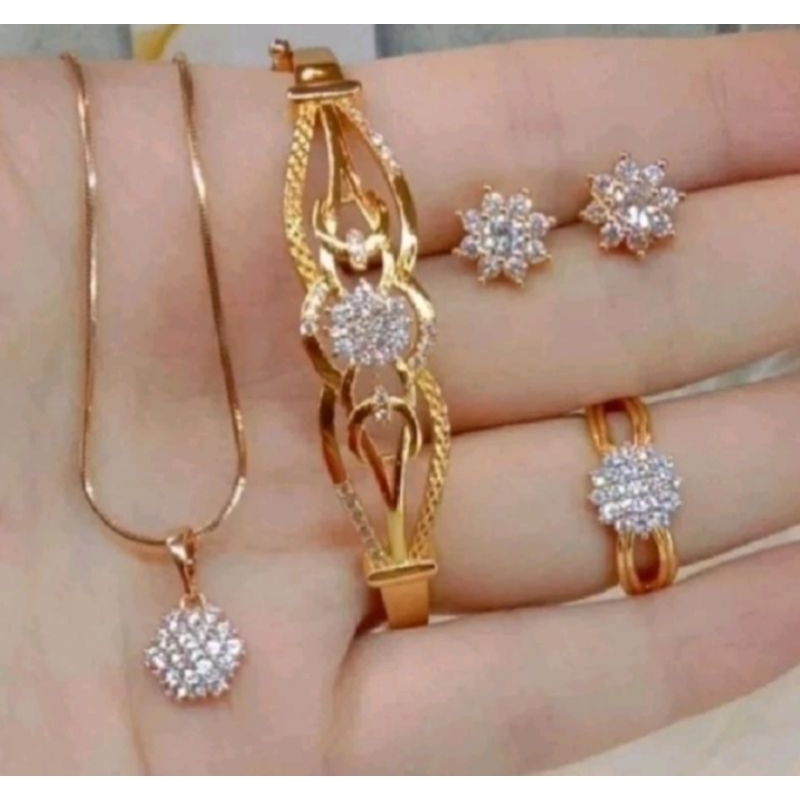 SET PERHIASAN DEWASA LAPISAN EMAS SET PERHIASAN DEWASA LAPISAN EMAS MURNI43