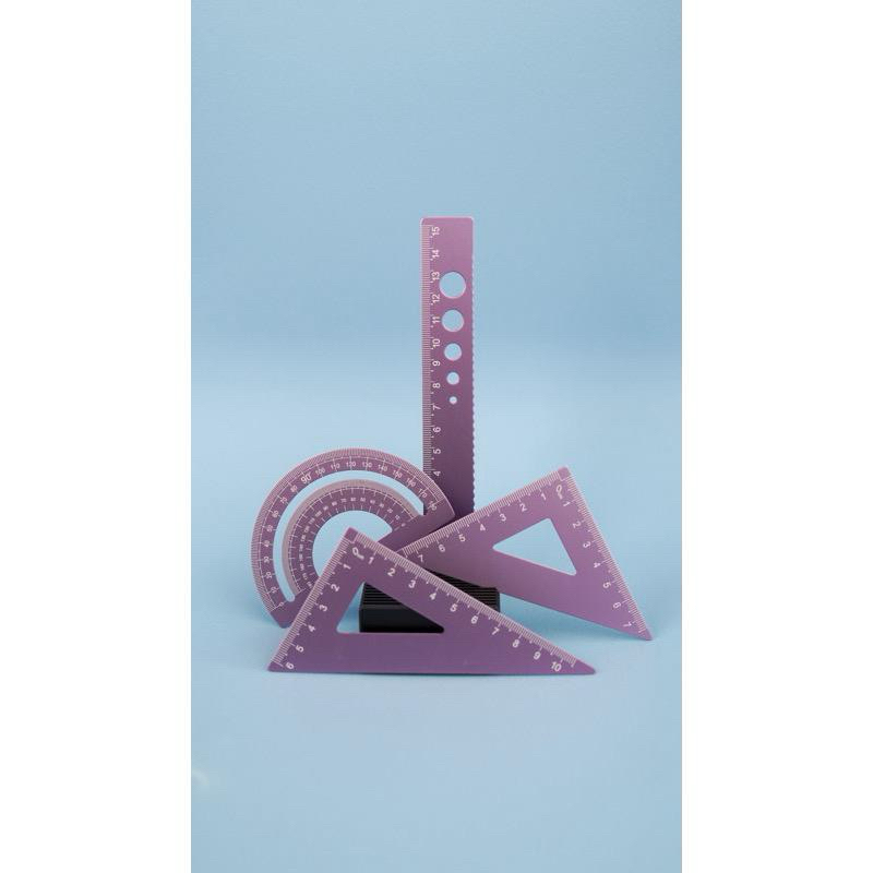 

Penggaris anak sekolah