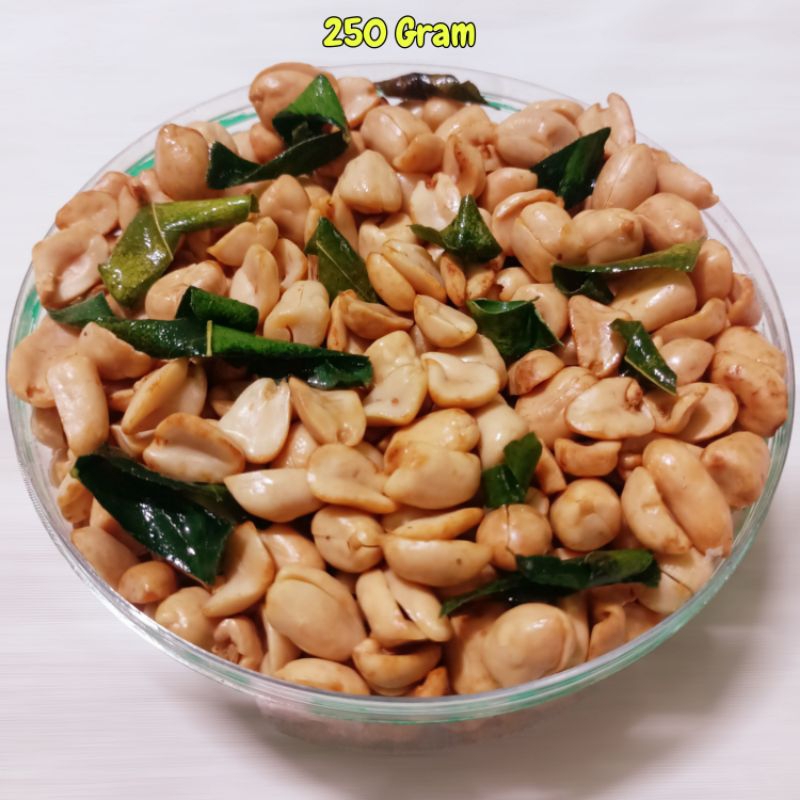 

KACANG BAWANG DAUN JERUK 250 gram/toples. Kacang Goreng Gurih Aroma daun jeruk!!