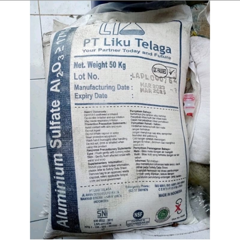tawas bubuk/tawas powder/aluminium sulfat  1 sak @50 kg