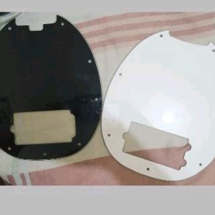 Pickguard Gitar Bass Musicman Sterling Stingray