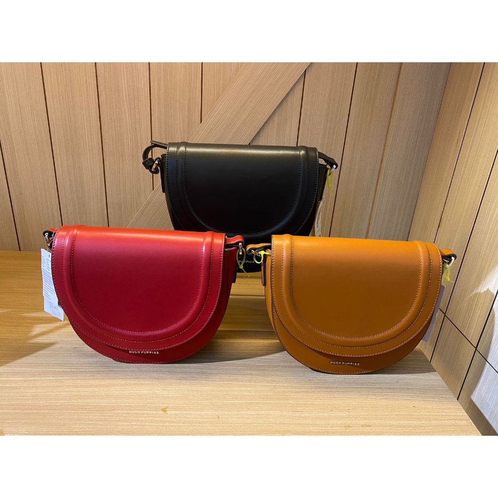 HUSH PUPPIES SLING BAG WANITA 1.299.000
