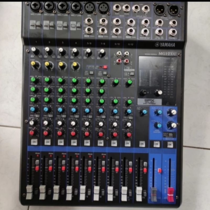 Mixer audio 12 channel Yamaha mg 12 xu mg 12xu grade A
