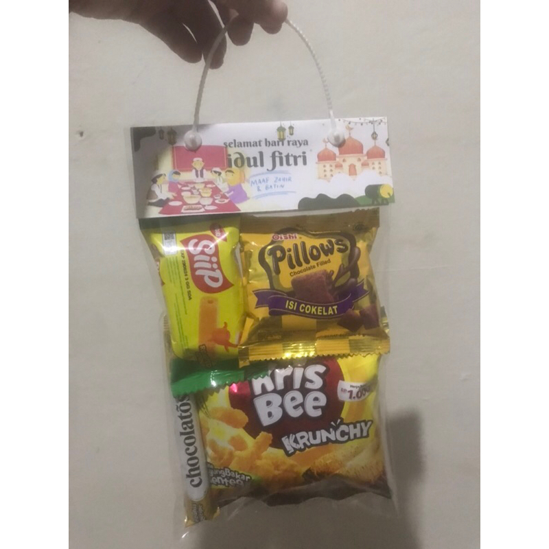 

Bingkisan Idul Fitri / Snack Lebaran / Snack ulang tahun costum / Snack ultah anak / Bingkisan ulang tahun( termasuk snack )