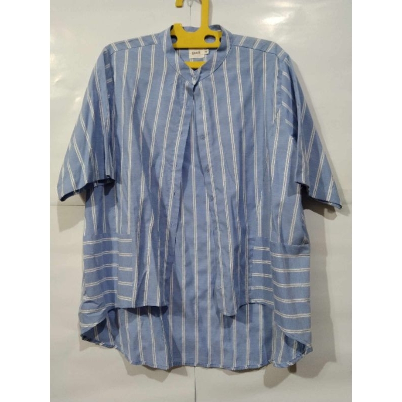 Baju Pakaian Atasan Wanita Kemeja Biru Garis Preloved