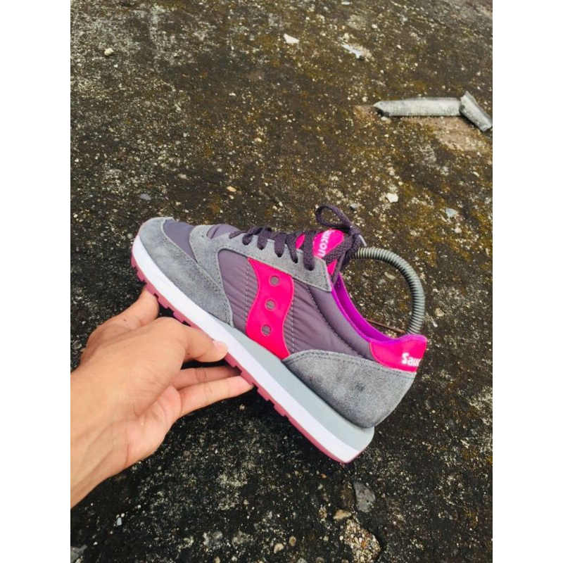 sepatu second soucony jazz
