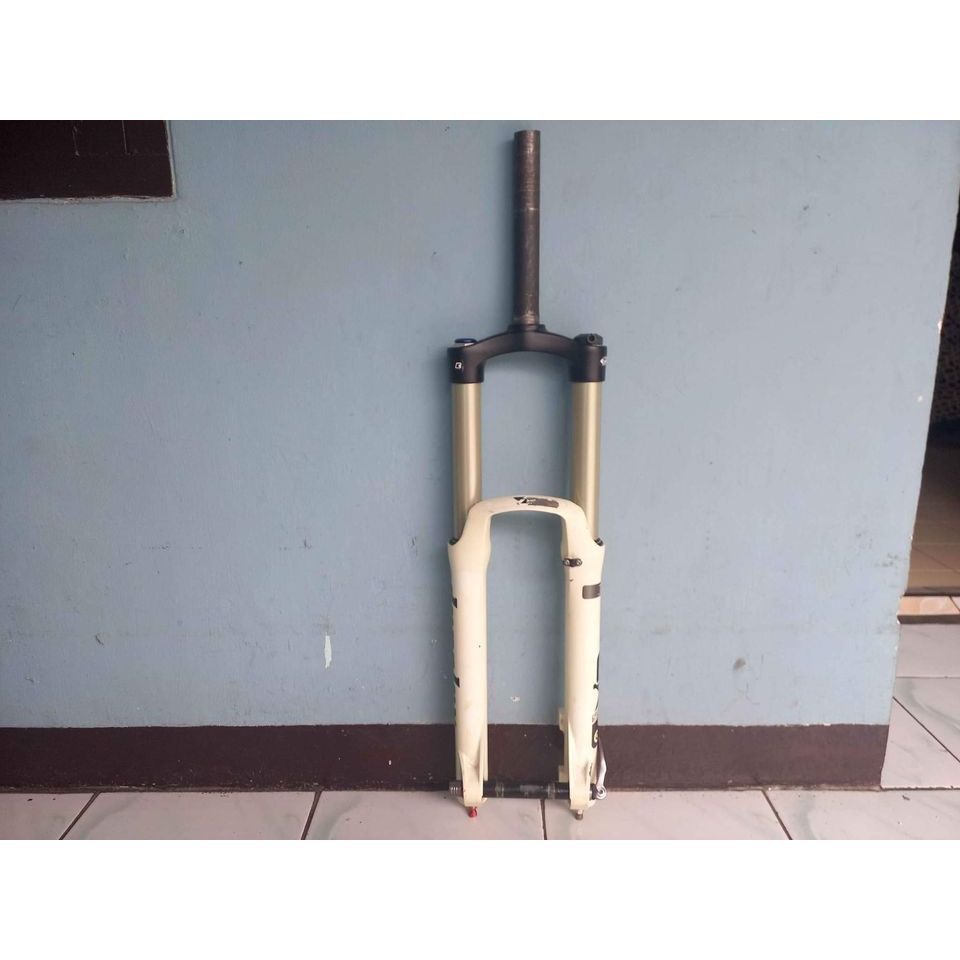 Fork Sr suntour Durolux Air T180 ring 26