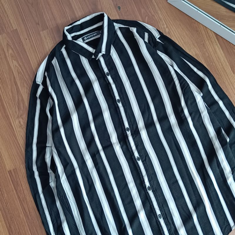 Kemeja Stripe Salur Hangten